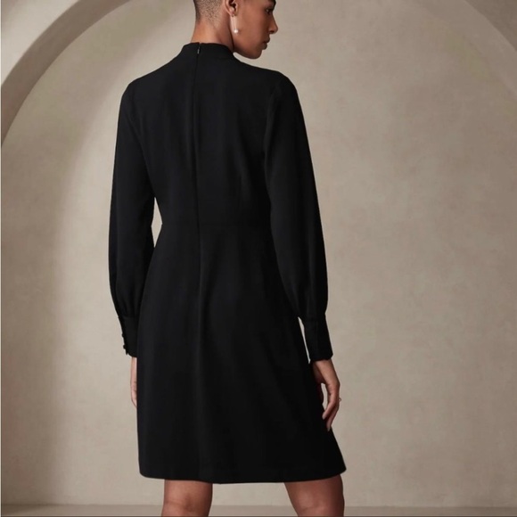 NWT! Banana Republic Black Sheath Mini Dress - Multiple 🦒 - Picture 4 of 7